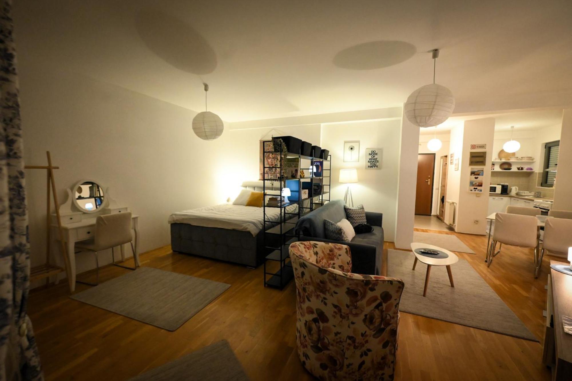 L&B Studio Apartment Prishtinë Ngoại thất bức ảnh