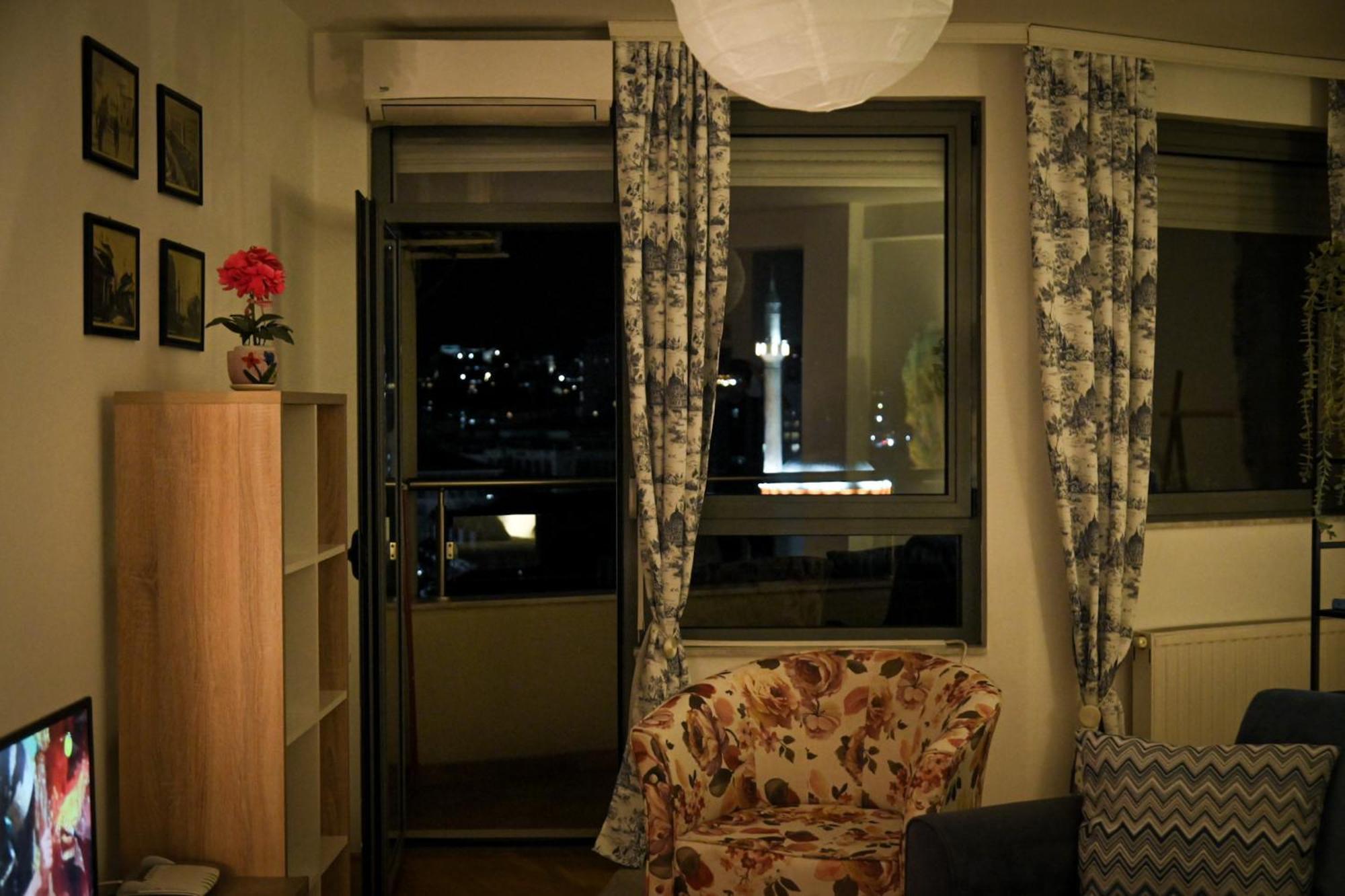 L&B Studio Apartment Prishtinë Ngoại thất bức ảnh